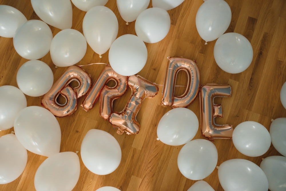 Inscription Bride Laid Out Balloons.